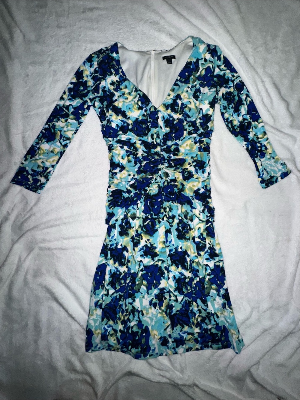 Ann Taylor Blue Multi Floral V-Neck Long Sleeve Dress